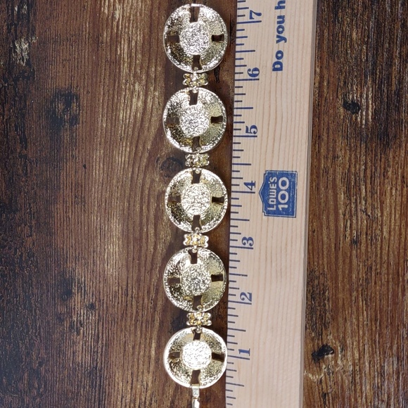 Goldtone Linked Bracelet - Picture 5 of 5